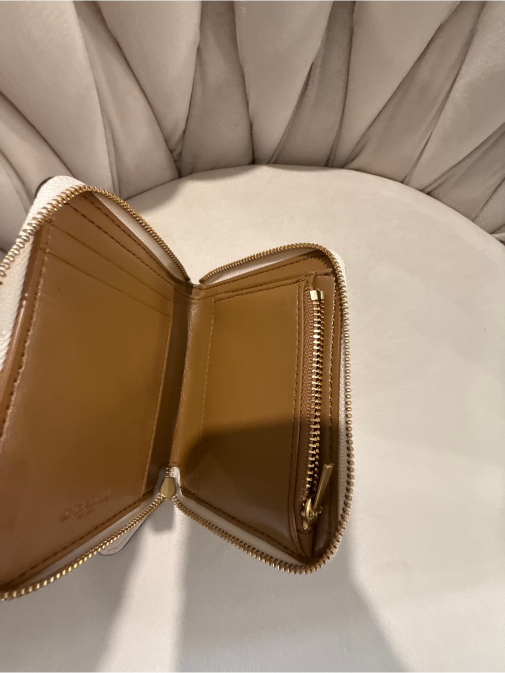 COACH Small Zip Around Wallet - Picture 7 of 9